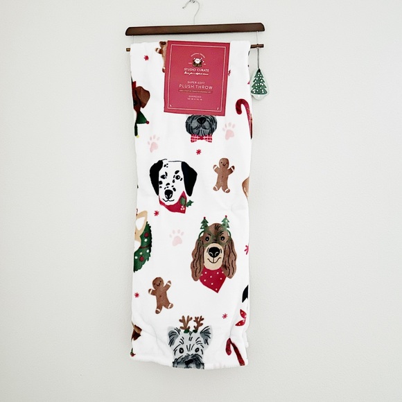 NEW Christmas Dogs & Gingerbread Man Cookies Plush Blanket - Picture 6 of 6